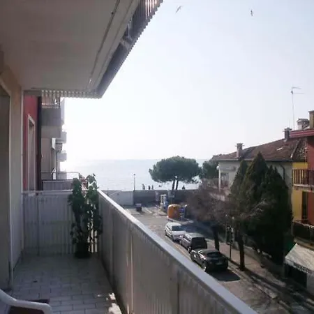 Al Mare 펜션 *